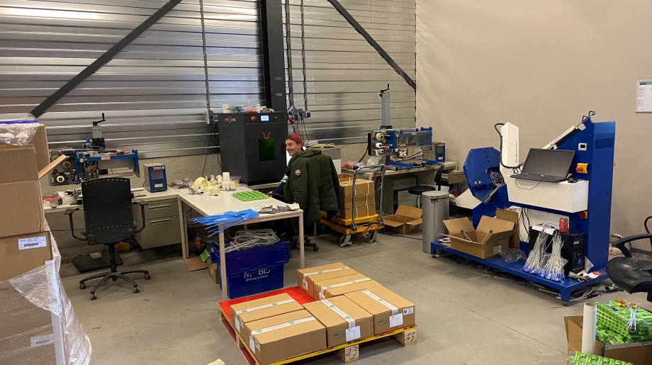 Hoefon B.V. VALKENSWAARD afbeelding 2